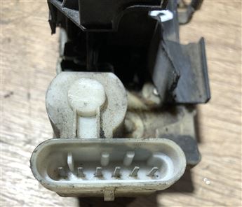 Fiat Doblo 2000-2010 Sol Ön Kapı Kilidi (6 Pin)
