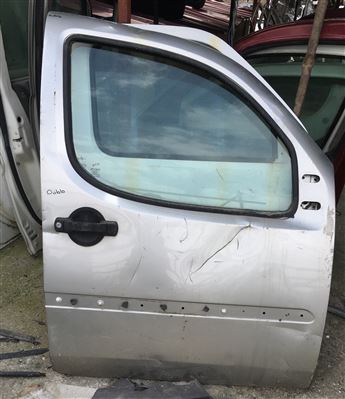 Fiat Doblo 2004-2010 Sağ Ön Kapı
