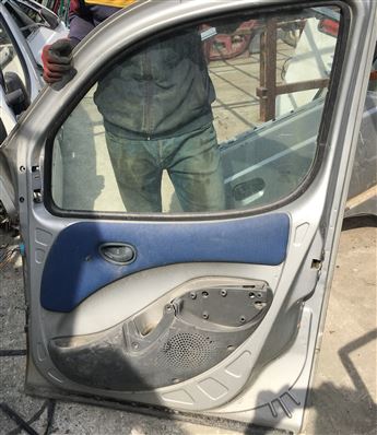 Fiat Doblo 2004-2010 Sağ Ön Kapı