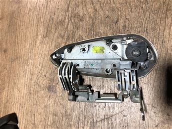 Fiat Grande Punto EVO Sol Ön Dış Açma Kolu