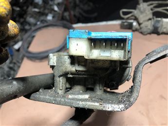 Fiat Palio Siena Albea 1998-04 Ön Silecek Motoru Mekanizması (4'lü Soket Marelli MAKO)