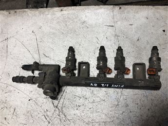 Fiat Punto 1 1.2 1993-1999 Enjektör Kütüğü