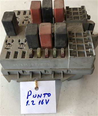 Fiat Punto 1.2 1999/03 Sigorta Kutusu 46763650