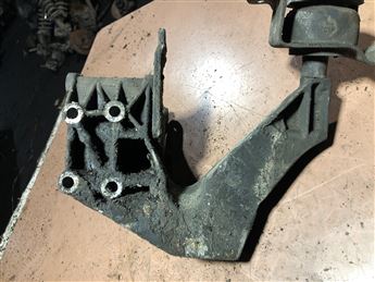 FİAT Tempra Tipo 2.0 Motor Kulağı Ayağı Braketi