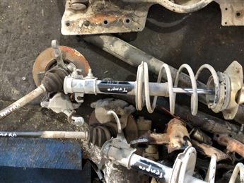 Fiat Tempra Tipo Sağ Helezon Yayı Amortisör Porya Aks Taşıyıcı