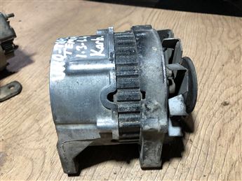 Fiat Uno 1.3-1.4 Tempra Tipo 1.4 Karbüratörlü Çıkma Şarj Dinamosu
