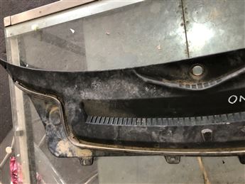 FİAT UNO ÖN CAM IZGARASI