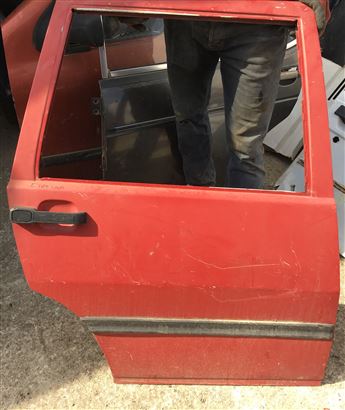Fiat Uno Sağ Arka Kapı