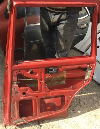 Fiat Uno Sağ Arka Kapı