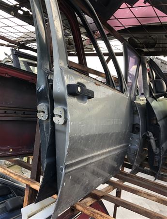 Fiat Uno Sağ Ön Kapı