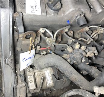 Ford Connect 1.8 TDCi 90 Hp (90'lık Connect) Çıkma Mazot Pompası 2