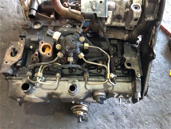 Ford Connect 1.8 TDCİ (90'lık) Motor Silindir Kapağı