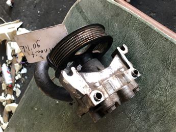 Ford Connect 1.8 TDCi Direksiyon Pompası