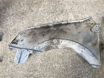 Ford Connect 2006-2012 Sağ Ön Çamurluk