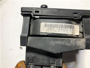 Ford Connect Focus C-Max 2005-2011 Far Düğmesi