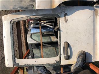 Ford Connect (Sağ Kanat) Çıkma Bagaj Kapağı