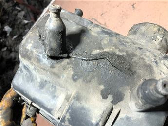 Ford Escort 1.6 CLX Hava Filtre Kutusu (Lokal Çatlak VAr)