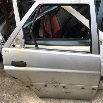 Ford Escort 1993-2000 Sağ Arka Kapı