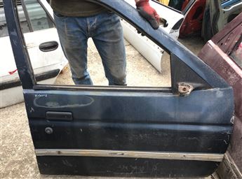 Ford Escort 1993-2000 Sağ Ön Kapıı