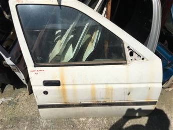 Ford Escort 1993-2000 Sağ Ön Kapıı