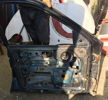 Ford Escort 1993-2000 Sol Ön Kapı