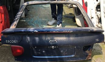 Ford Escort HB Çıkma Bagaj Kapağı