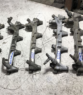 Ford Escort Mondeo 1992-2000 938F-9d280-AC Enjektör Kütüğü