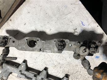 Ford Escort Mondeo 1992-2000 938F-9d280-CA Enjektör Kütüğü