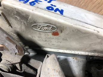 Ford Escort Sağ Ön Kapı Kilidi (Orjinal) 93BG220A20BA