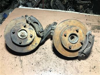 Ford Escort Sağ Taşıyıcı (2)