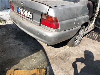 Ford Escort Sedan Arka Tampon