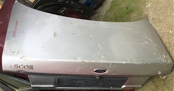 Ford Escort Sedan Çıkma Bagaj Kapağı