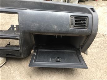 Ford Eskort 1.3 1986-90 Göğüslük Torpido