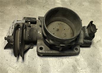 Ford Explorer Gaz-Boğaz Kelebeği