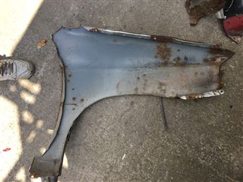 Ford Festiva/Kia Pride Sol Ön Çamurluk