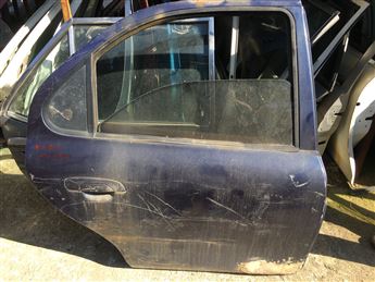 Ford Mondeo 1993-2001 Sağ Arka Kapı