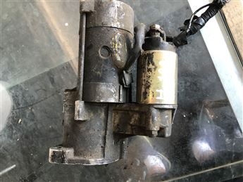 Ford Mondeo HB Bagaj Kapağı Silecek Motoru (Bosch 0390201521)