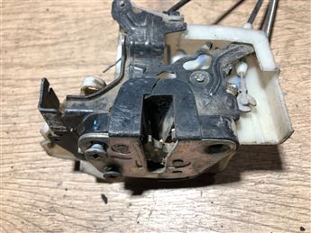 Ford Ranger Mazda BT-50 2006-20012 Sağ Ön Kapı Kilidi - İç Açma Kolu