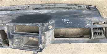 Ford Sierra Göğüslük Torpido