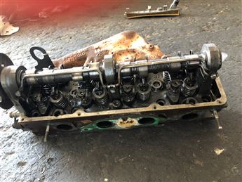 Ford Taunus - Anadol 2.0  Çıkma Motor Silindir Kapağı