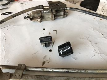 Ford Taunus Elektrikli Sağ Ön Cam Krikosu
