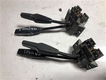 Ford Taunus Far Sinyal Kolu