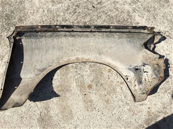 Ford Taunus P 100 Sol Ön Çamurluk