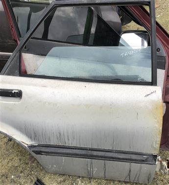 Ford Taunus Sağ Arka Kapı