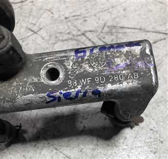 Ford Taunus Sierra Granada Scorpio Enjektör Kütüğü 88WF-9D280-AB