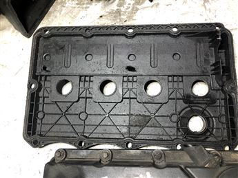 Ford Transit v184 2000-2006 (2c1q 6k271-ac) Külbütör Kapağı