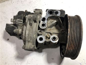 Ford Transit V184 2001-2012 Devirdaim (Su Pompası)