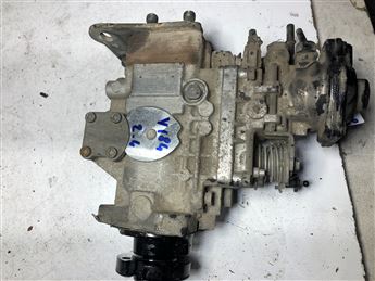 Ford Transit V184 2.4 TDI Mazot Pompası BOSCH 0460414216