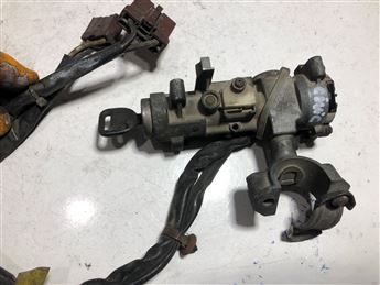 Honda Civic 1991-1995 Anahtarlı Kontak SR3-820