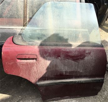 Honda İntegra Sağ Arka Kapı